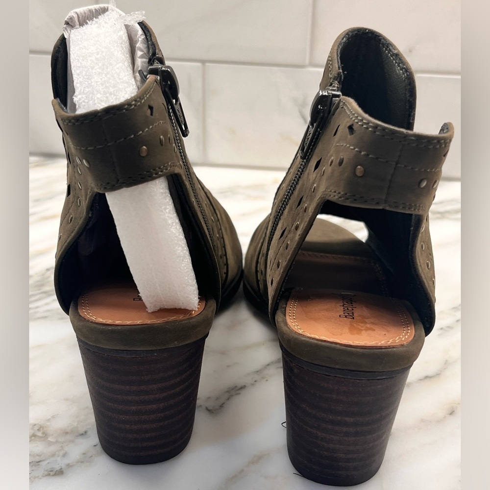 Baretraps Izzie Shooties Peep Toe Women's Shoes Moss Size 5 - Picture 10 of 14